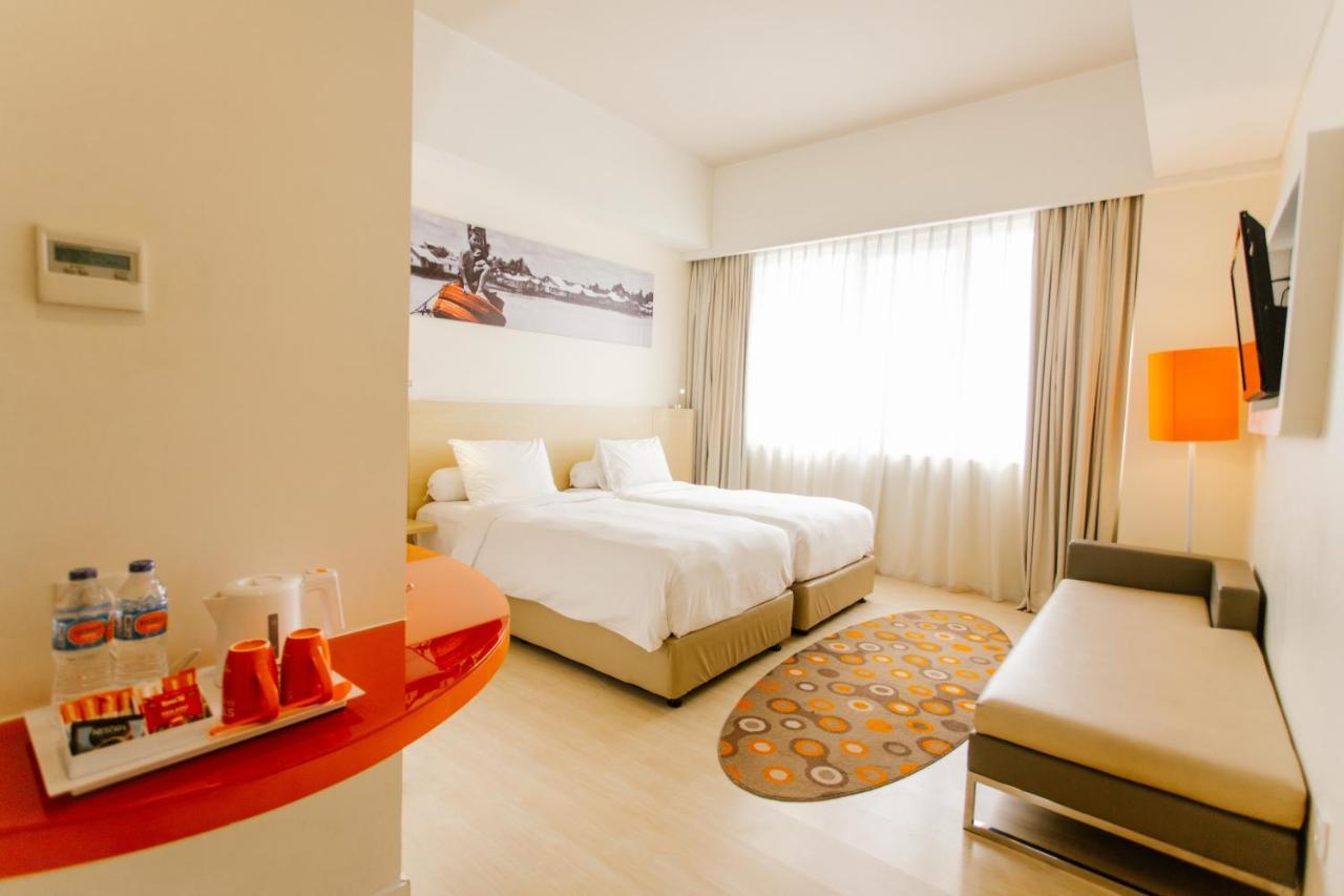 Harris Hotel Pontianak Exteriér fotografie