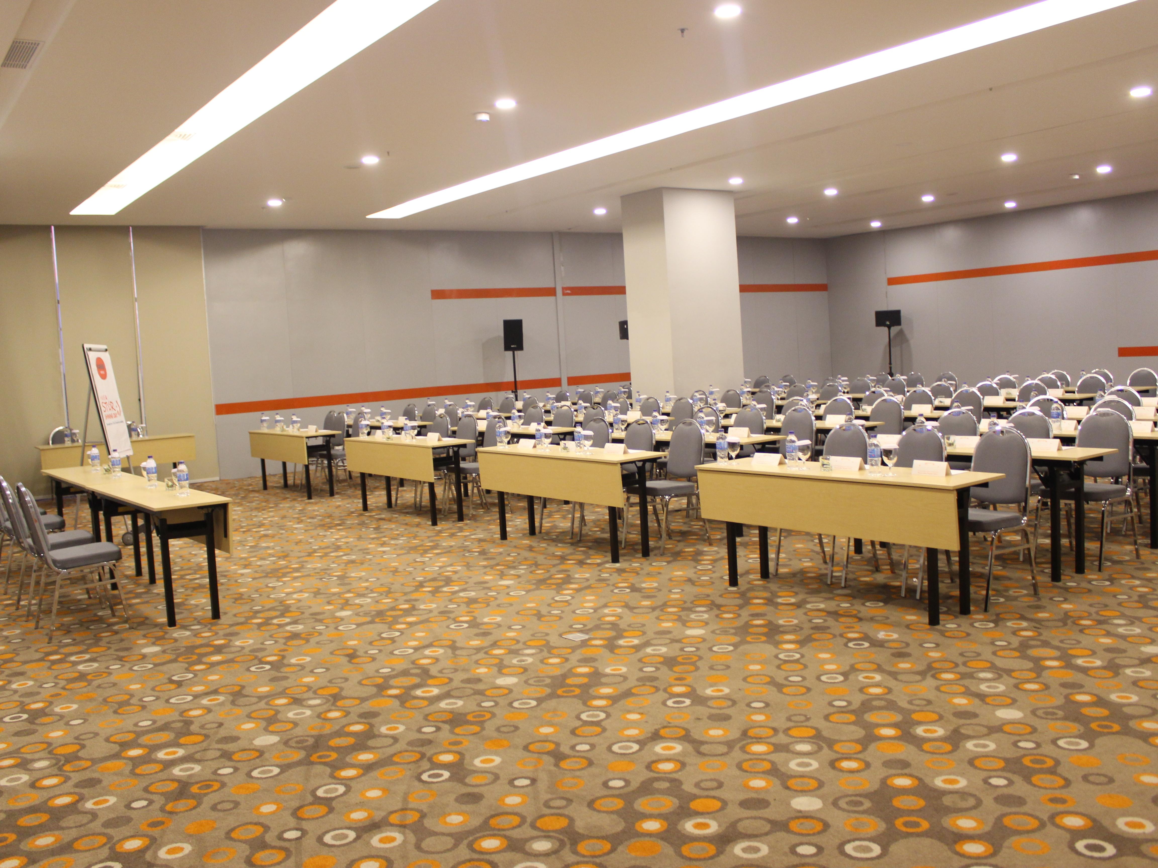 Harris Hotel Pontianak Exteriér fotografie