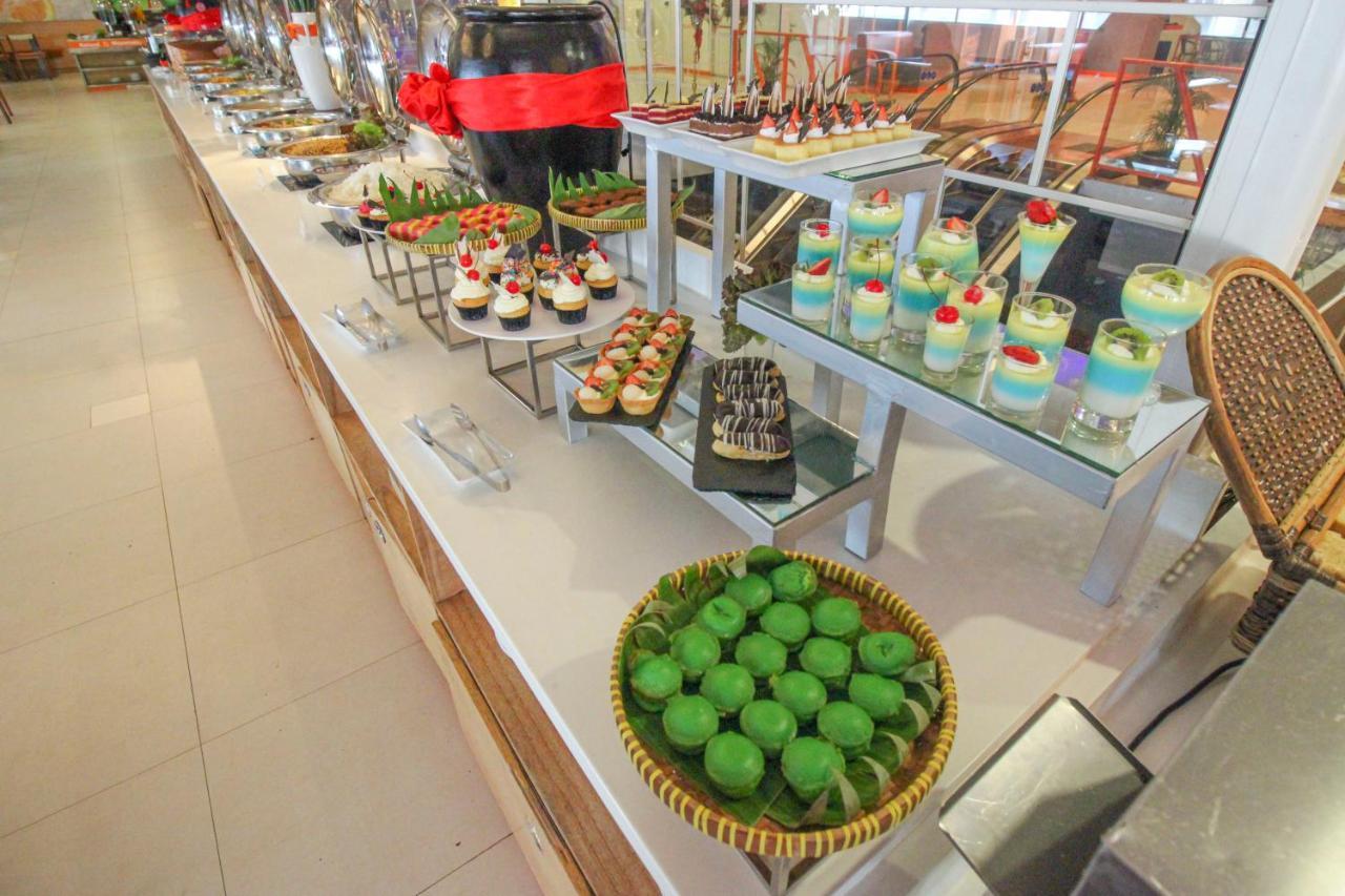 Harris Hotel Pontianak Exteriér fotografie
